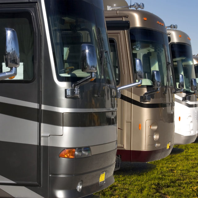 4 Camper XXL al Camping Cala Ginepro