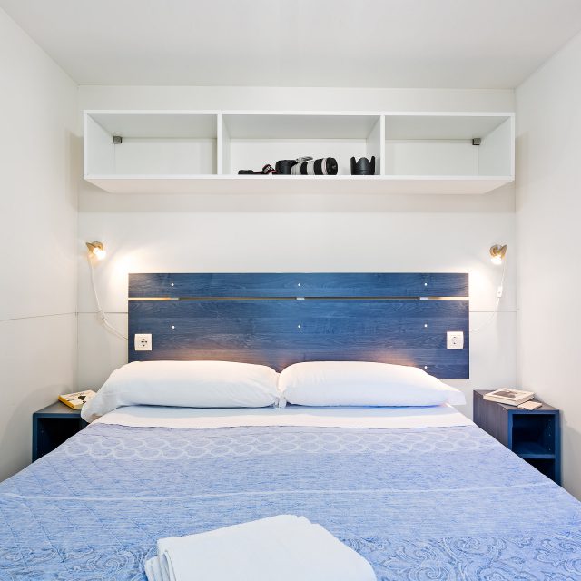 Doppelzimmer im Comfort Bungalow im Camping Cala Ginepro